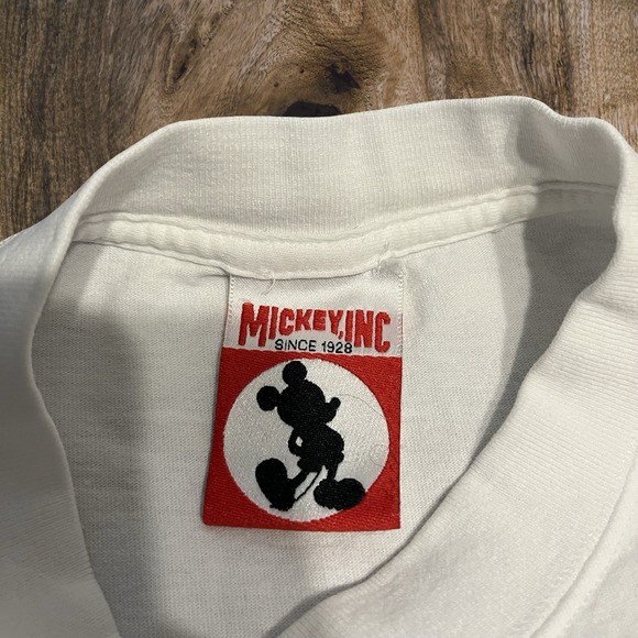 Vtg Mickey Inc Walt Disney World Tshirt Medium - Picture 4 of 4